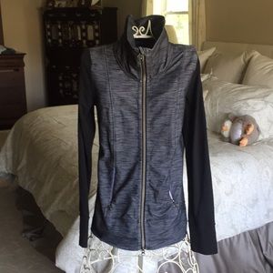 Lululemon sweatshirt